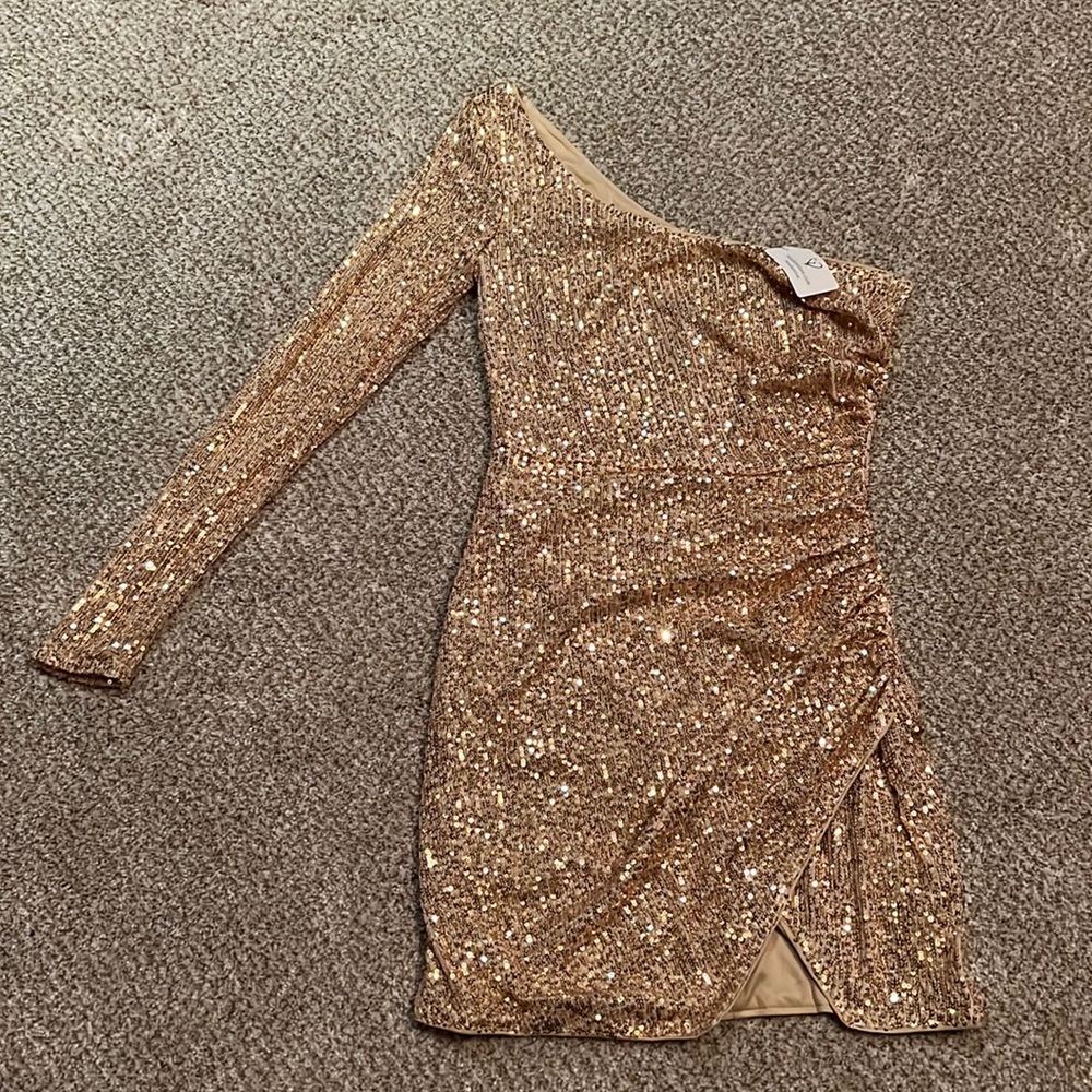 windsor dress with ruching slit detail, never worn